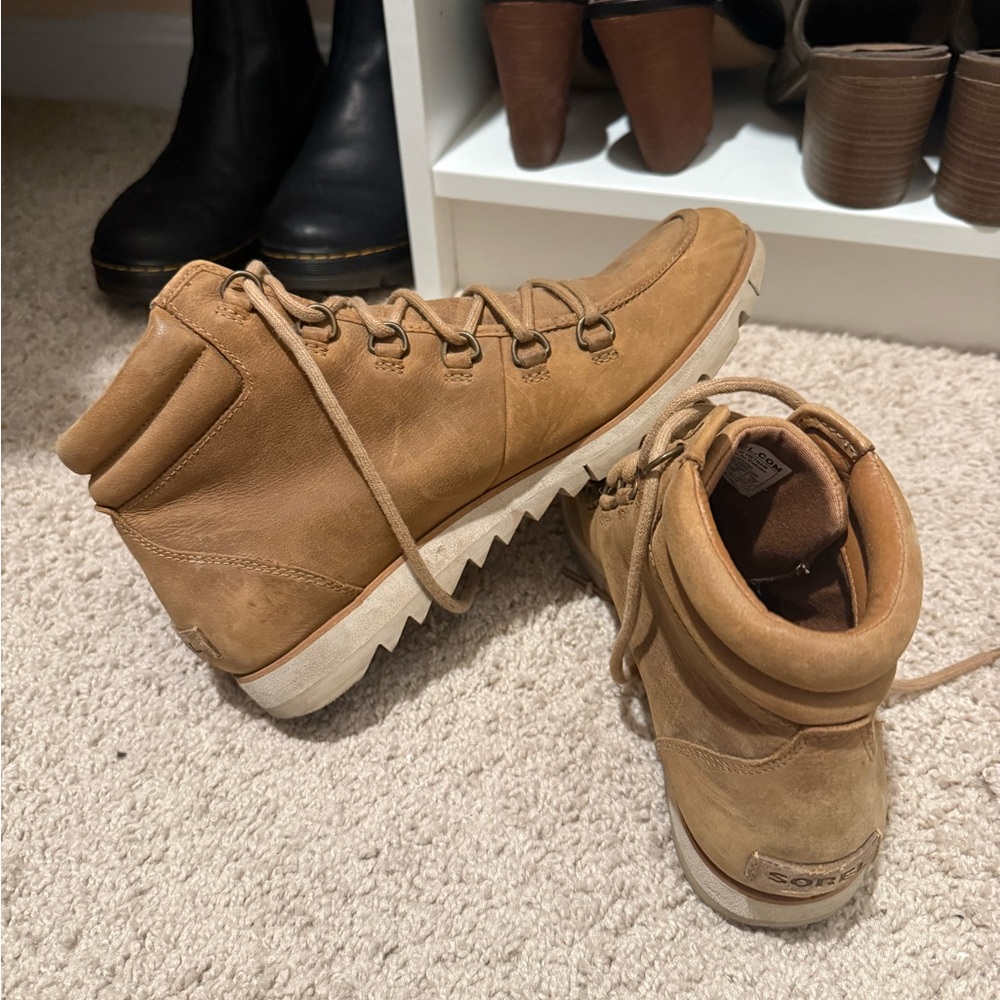 Sorel Women’s Tan Boots